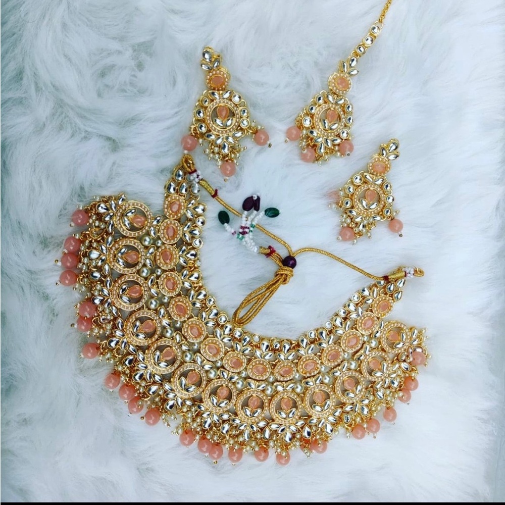 Indian Elegant Gold and Pink kundan and faux pearl Jewelry Set